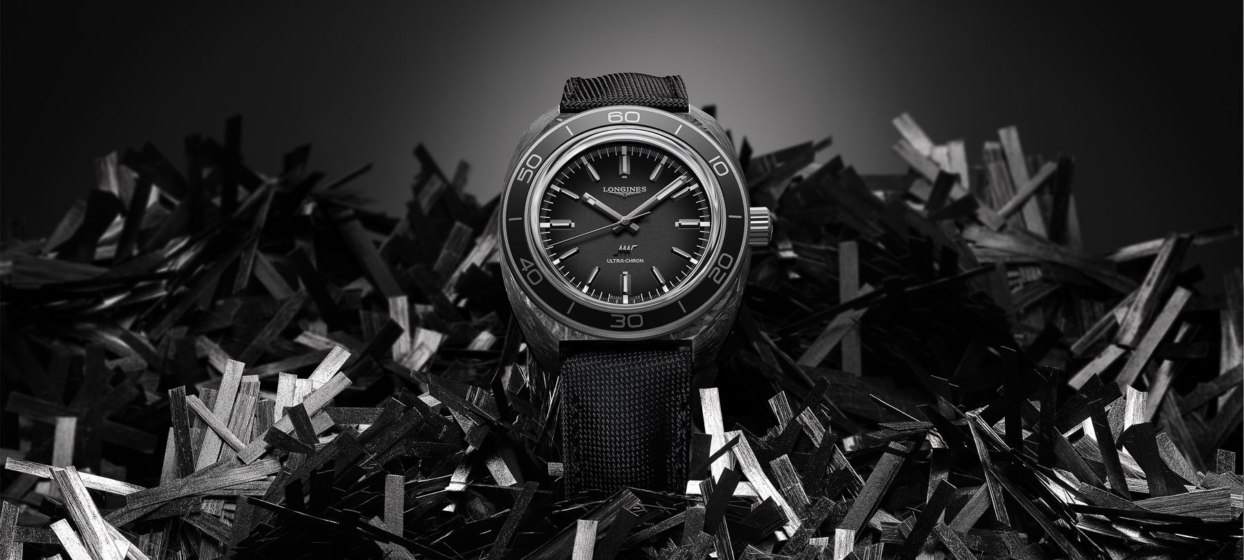 Prezentăm Longines Ultra-Chron Carbon